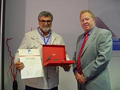 Parquets Marín gana el Premio a la Obra Mayor de la FEPM