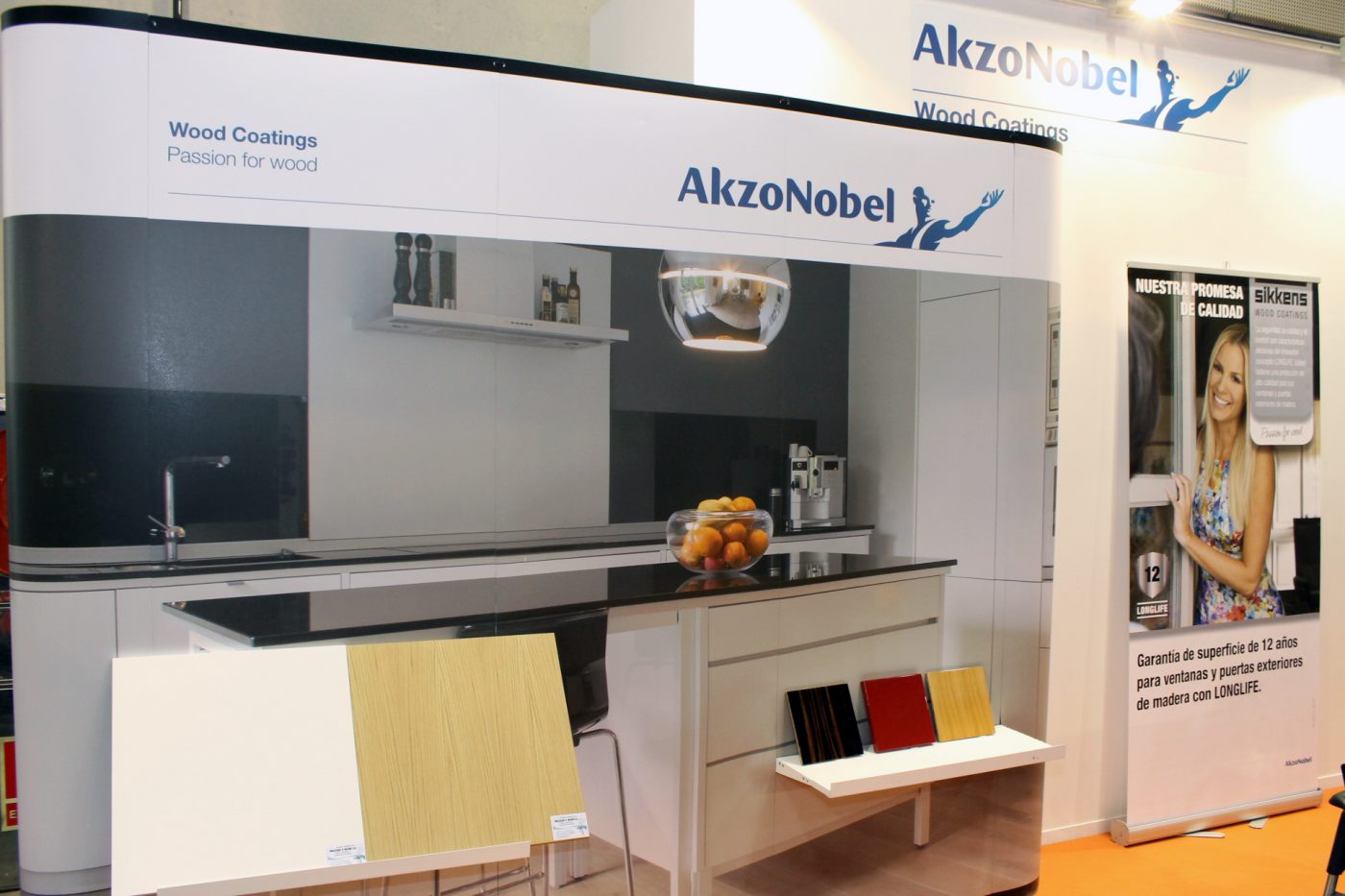AKZO NOBEL ha mostrado en PROMAT soluciones para los fabricantes de mobiliario de cocina