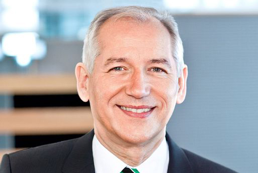 Wolfgang Pöschl, presidente de la junta directiva de WEINIG, celebra su sexagésimo cumpleaños