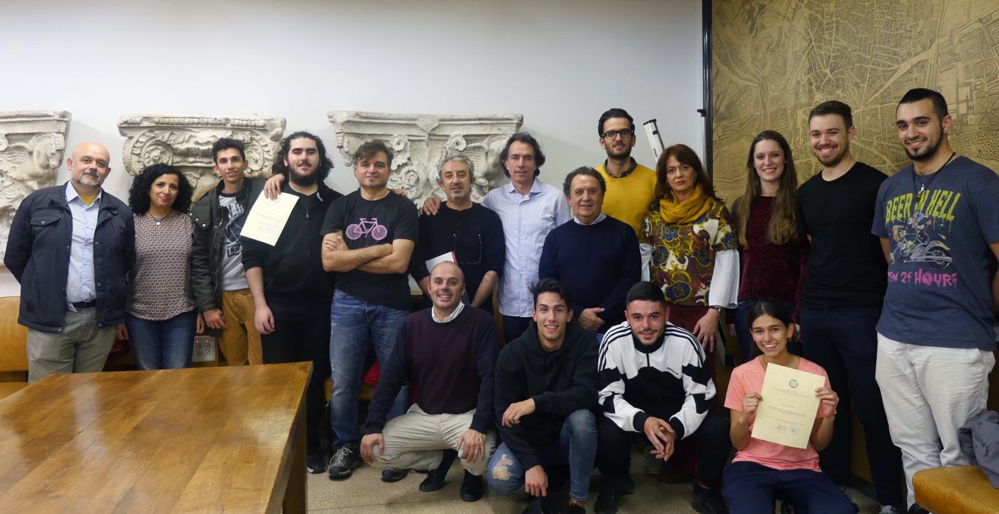 Universidad y Formación Profesional colaboran en el proyecto «Diseñar+Construir»