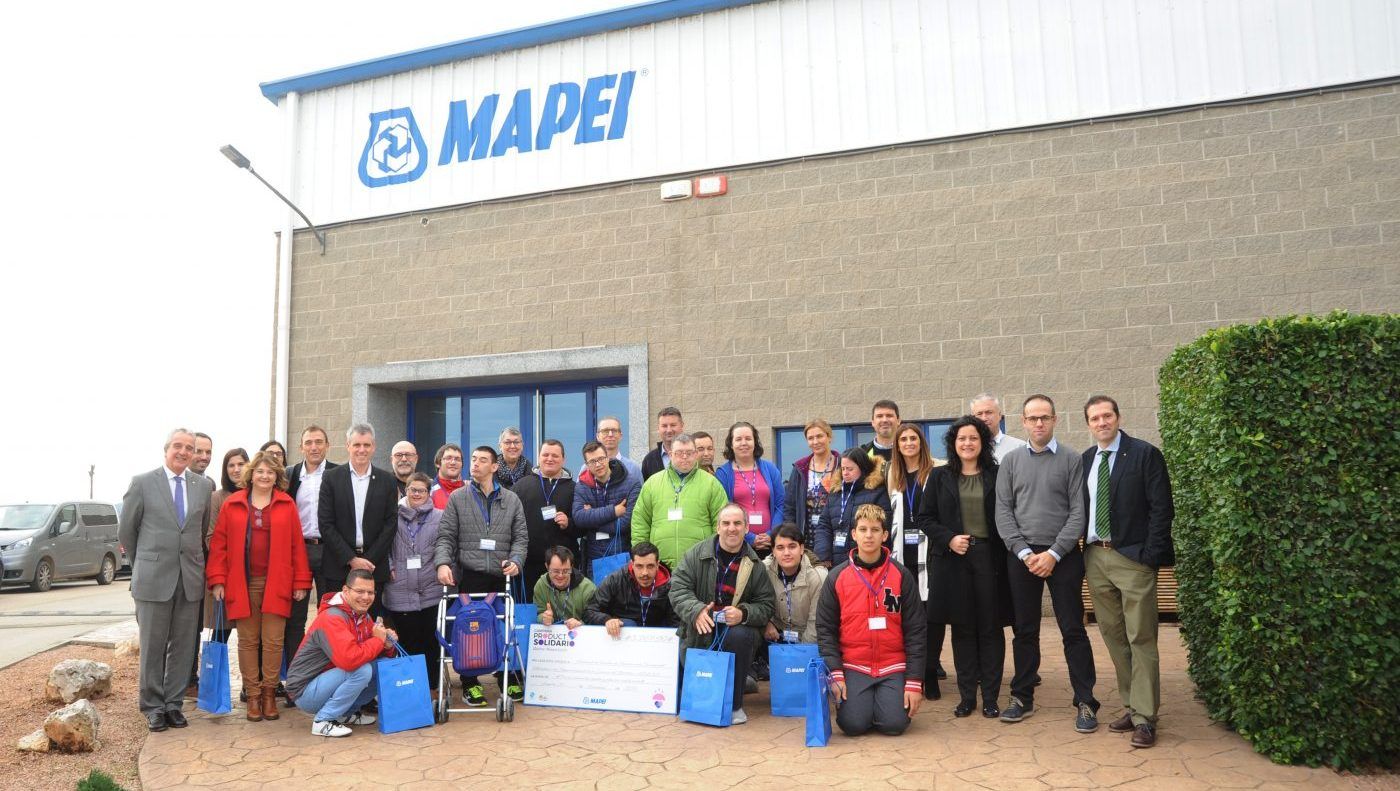 MAPEI dona 3.867 euros a APASA gracias a su campaña «Producto Solidario»