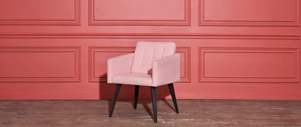 ICA formula Living Coral, el color Pantone 2019, para la industria del mueble