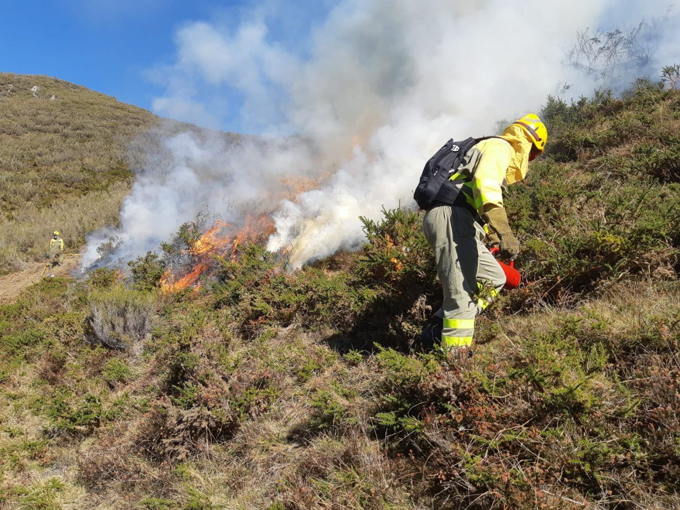 Los incendios forestales en la cornisa cantábrica: crónica de una tragedia anunciada