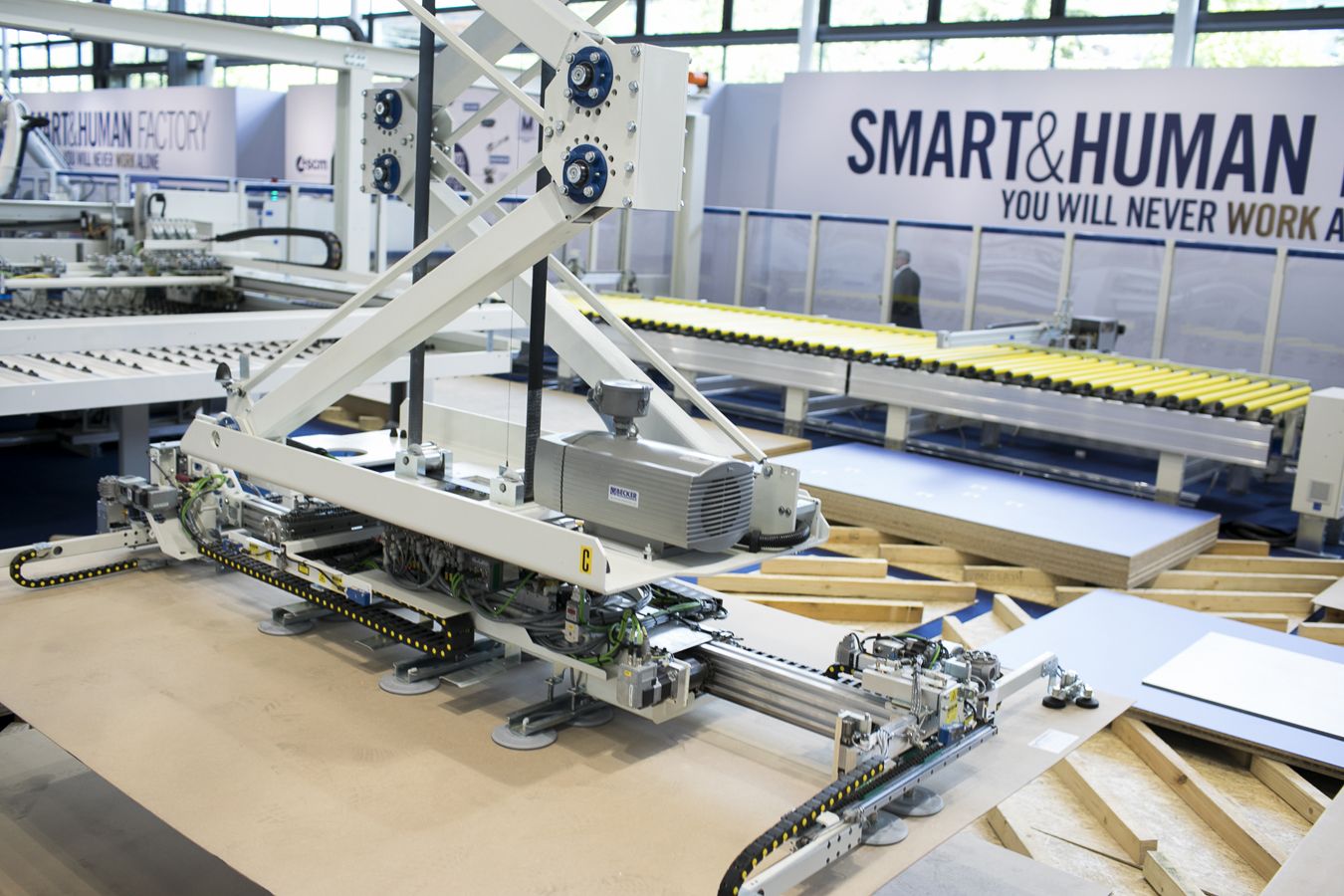 La nueva SMART&HUMAN FACTORY de SCM