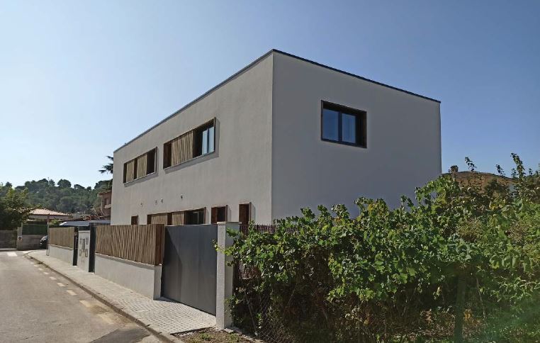 ARQUIMA presenta las dos primeras viviendas en España con doble máxima certificación en sostenibilidad y eficiencia energética