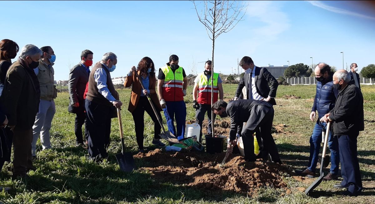 FSC y CARREFOUR colaboran en ampliar un parque forestal de Getafe