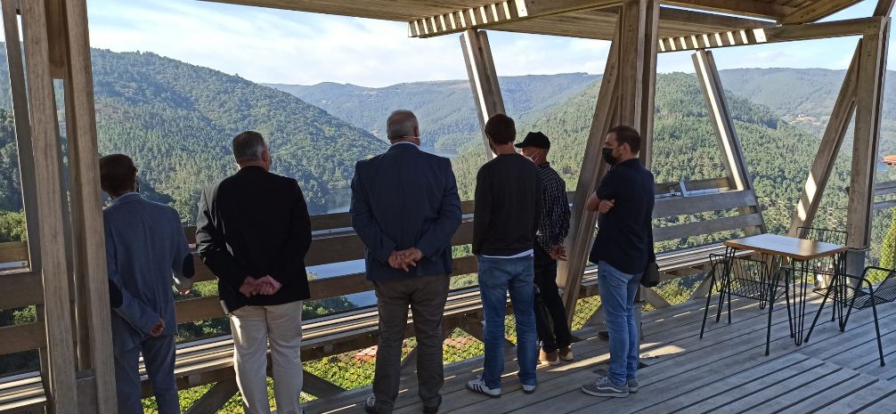 El CMD homenajea el Mirador da Cova por su respeto a la naturaleza