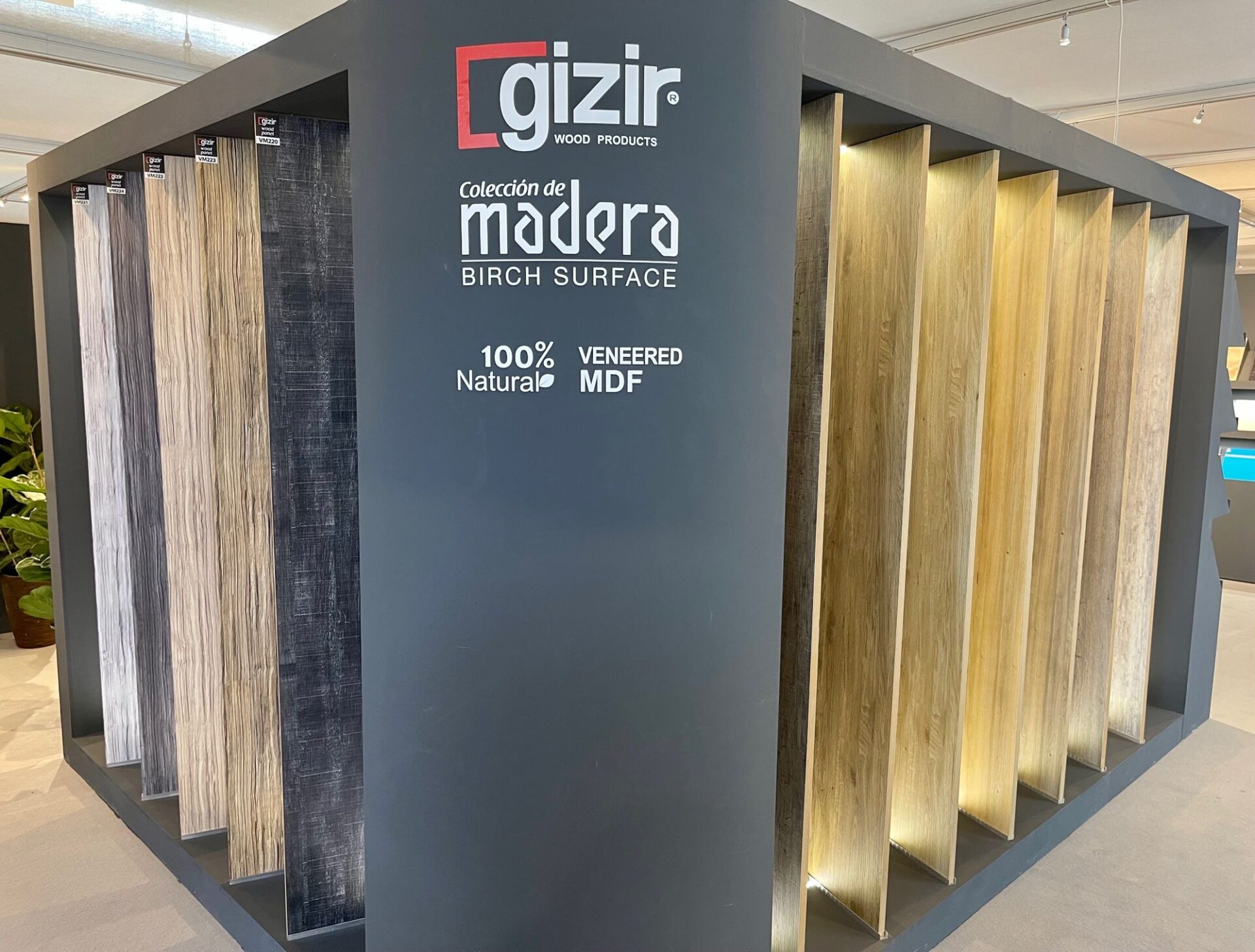 Madera en los nuevo paneles de GIZIR