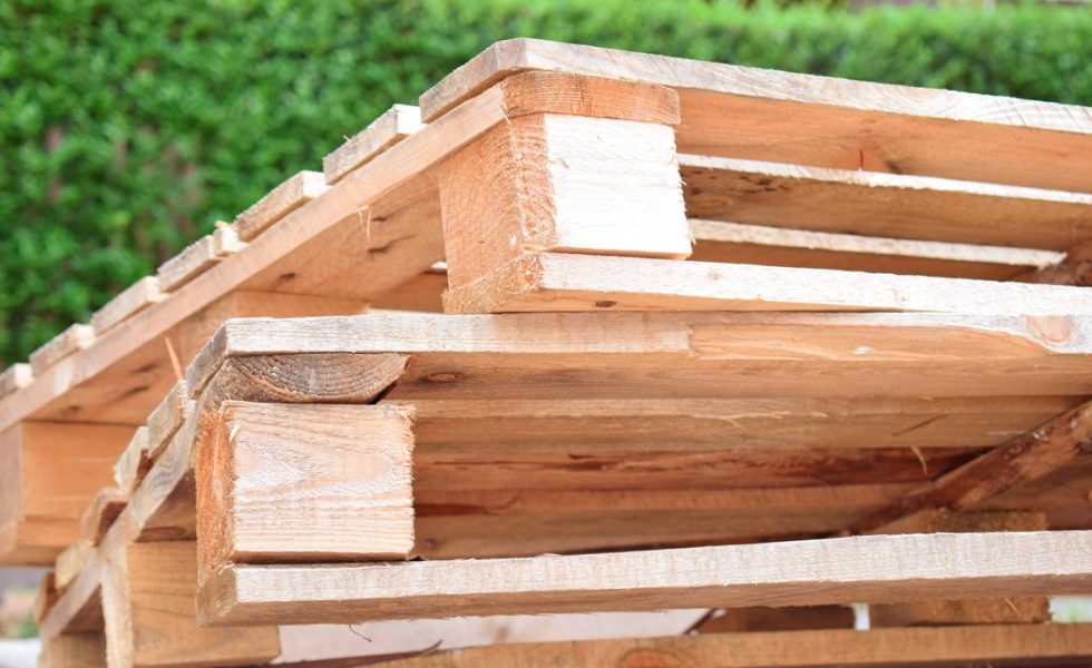 Las empresas europeas reutilizan más palets de madera