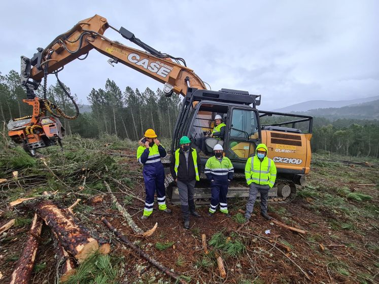 FEARMAGA forma a las empresas forestales gallegas en el manejo de procesadoras y autocargadores