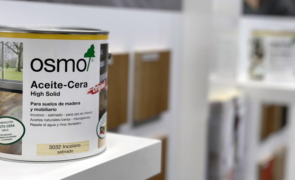 OSMO ofrece más de 2.000 colores distintos con un pedido mínimo de una lata