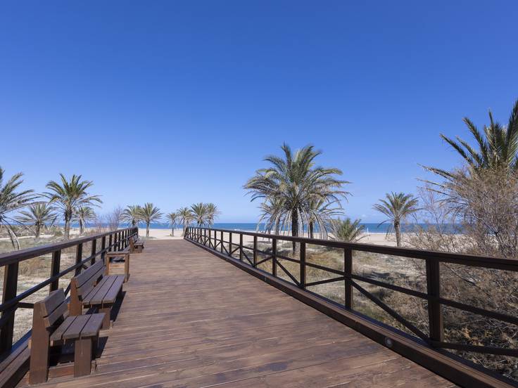 Las playas de la Comunidad Valenciana sumarán 6.000 metros más de pasarelas de madera