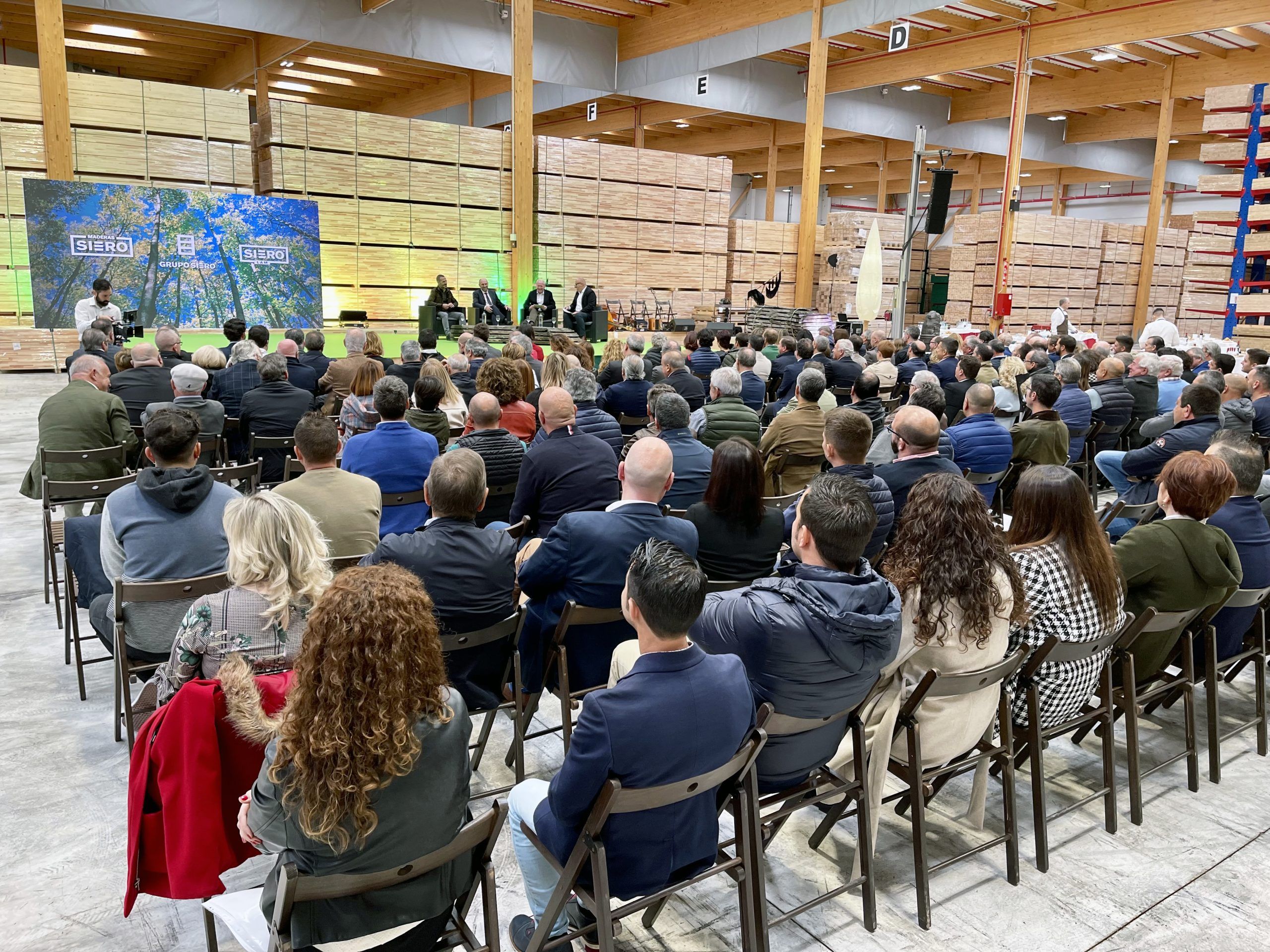 Grupo SIERO inaugura con autoridades, amigos y empleados su nuevo almacén