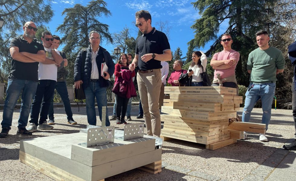Exito del primer curso “Teoría y Práctica” sobre construcción en madera de ROTHOBLAAS en España