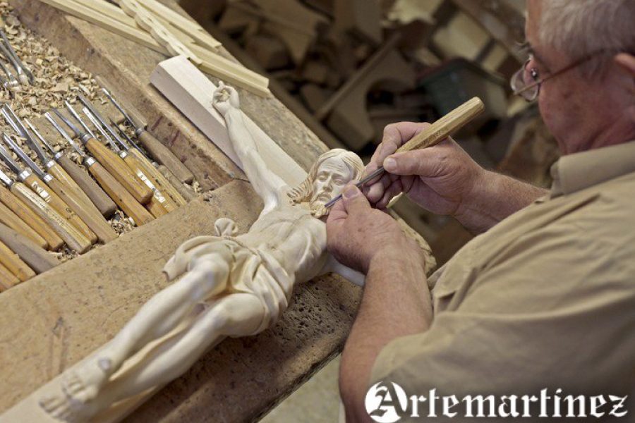 ARTEMARTÍNEZ, más de 80 años realizando andas e imaginería religiosa en madera