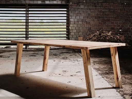 AMARAR, utilizar madera de árboles caídos para fabricar muebles