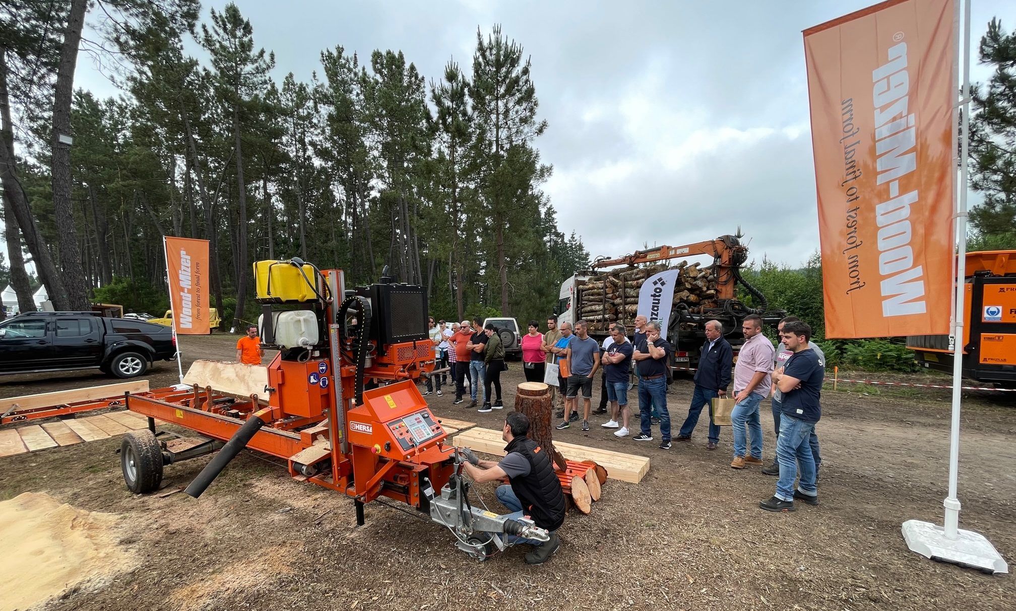 HERSAN acerca al visitante de ASTURFORESTA la línea industrial de WOOD-MIZER