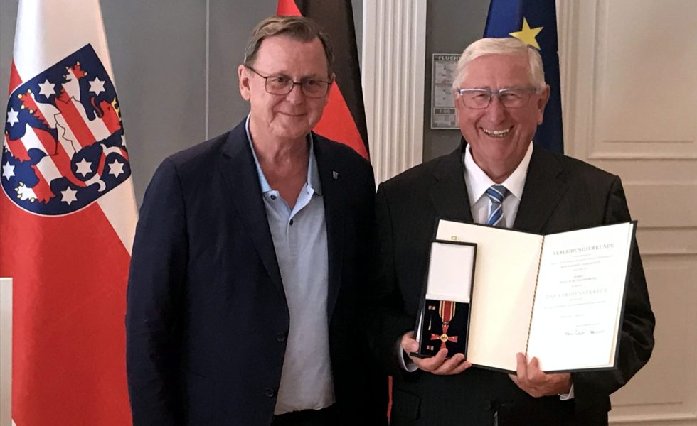 Paulus Nettelnstroth recibe la Cruz Federal del Mérito