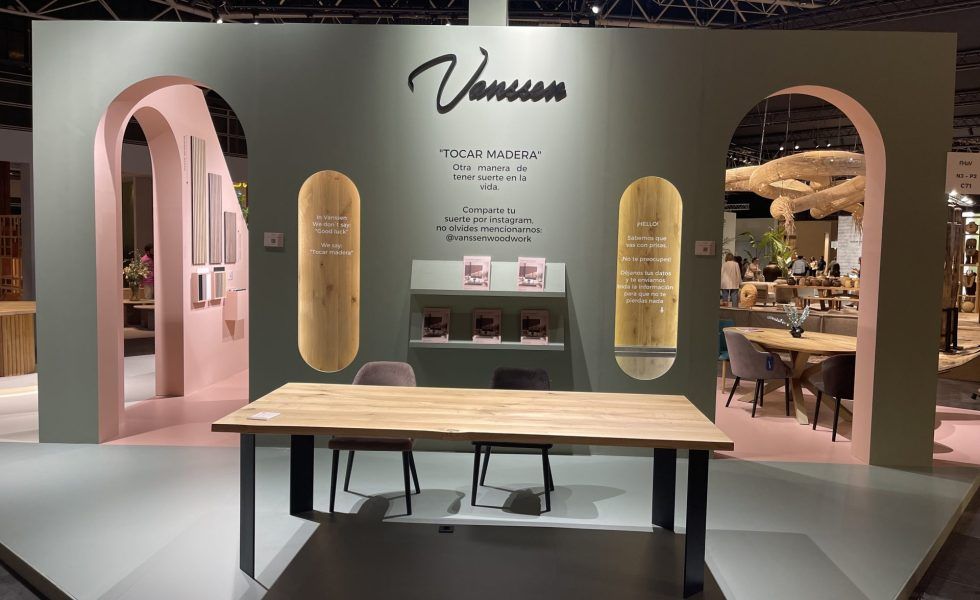 VANSSEN DESIGN llenó de madera Feria Hábitat València