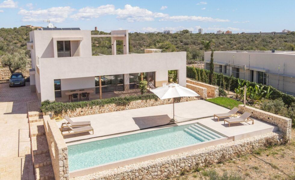 Cala Murada, la villa sostenible de ARQUIMA en Mallorca al más puro estilo mediterráneo