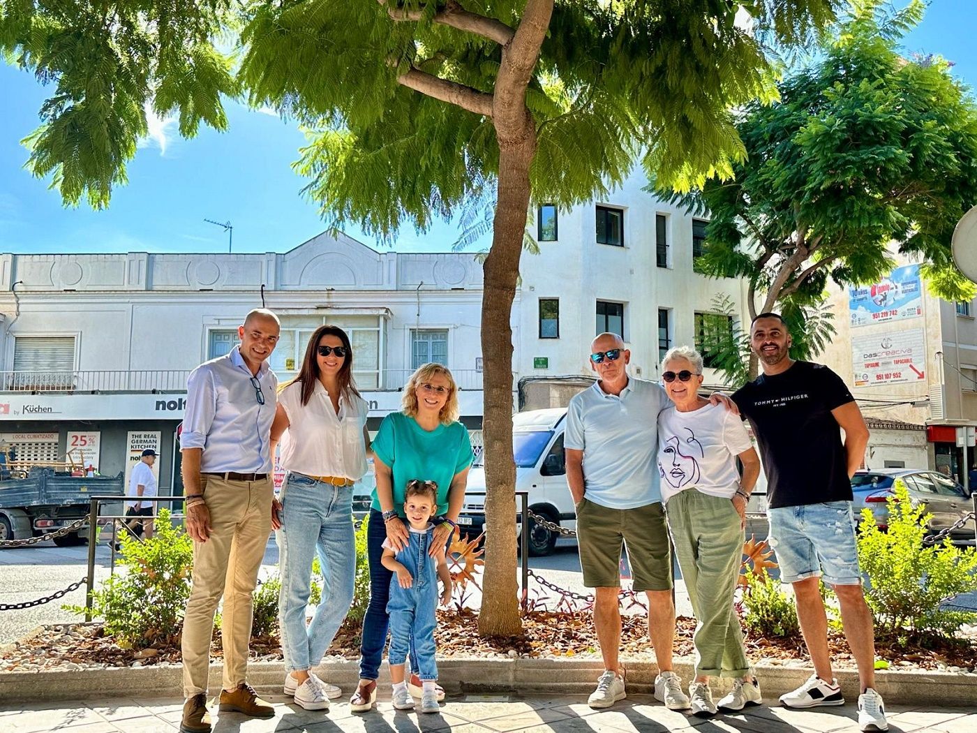 Manises pone en marcha la iniciativa “Un árbol, un niño/a”